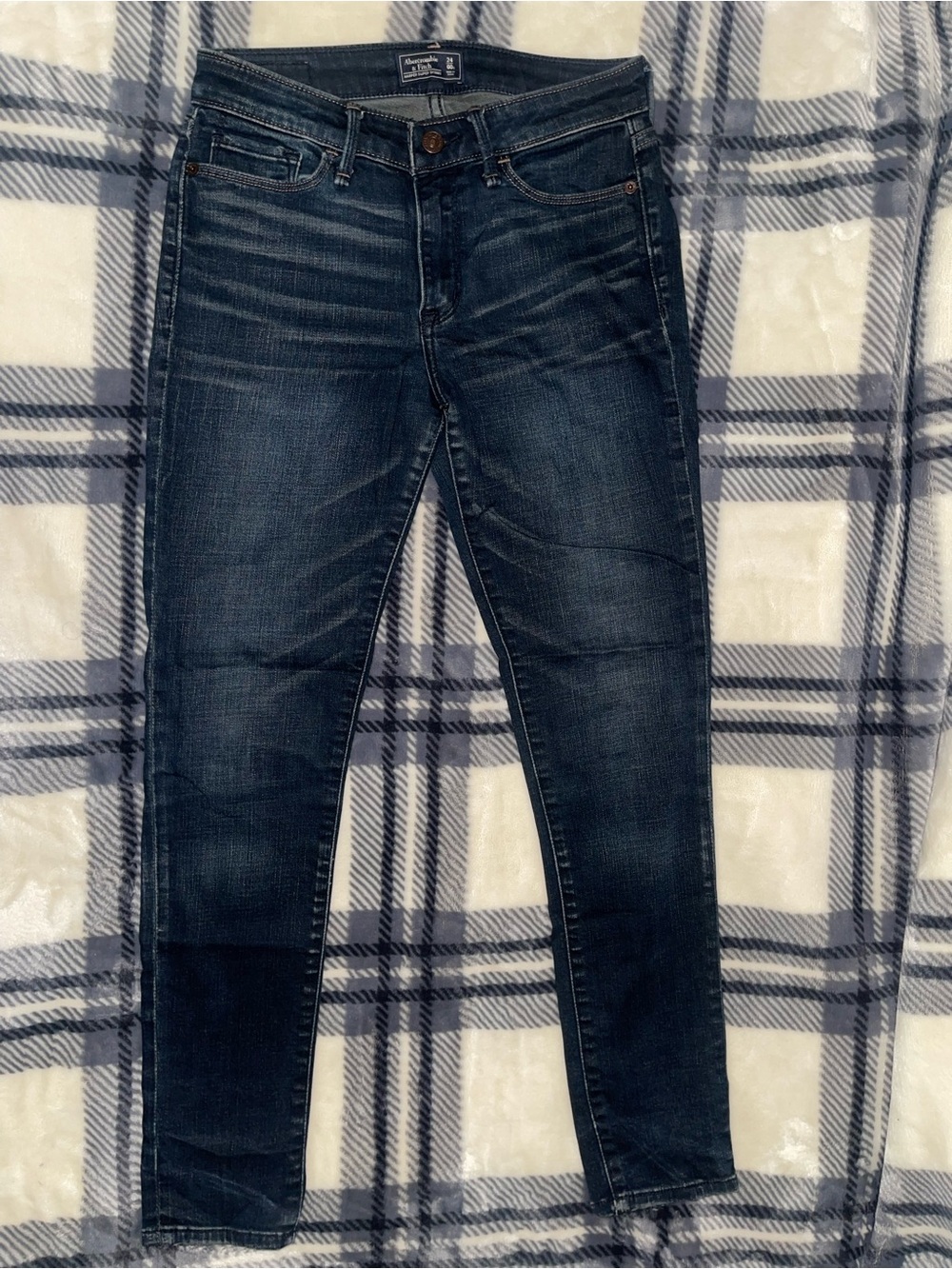 Send offer to me Y2K Abercrombie & Fitch Women's Dark Blue wash Skinny Jeans